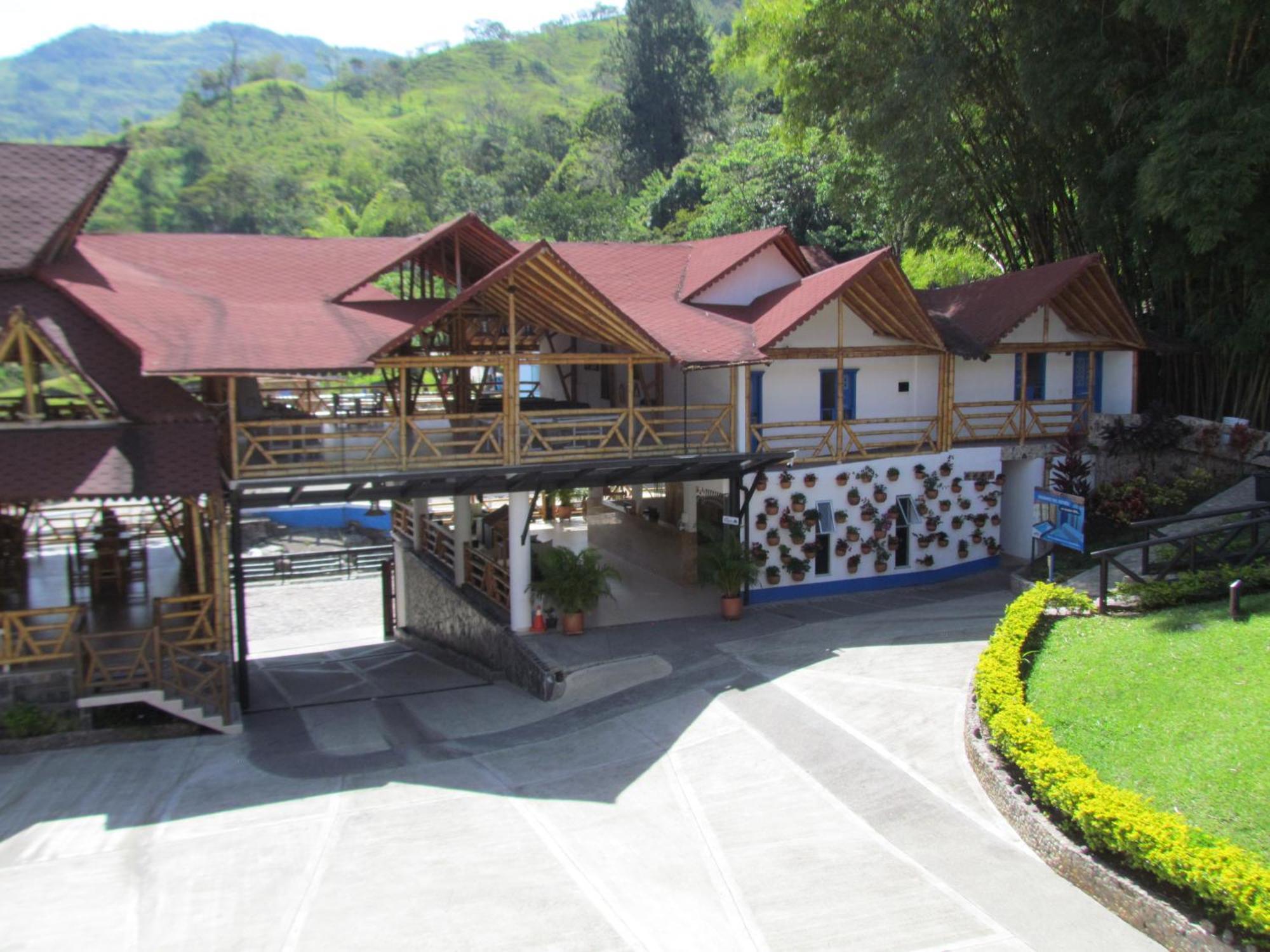 Hotel Aguatur Cocorná Esterno foto